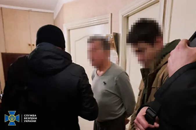У Києві нейтралізували прокремлівську «фабрику тролів» (фото)