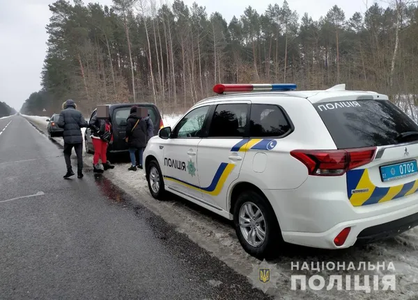 П'яні за кермом: на Волині намагалися підкупити патрульних (фото)