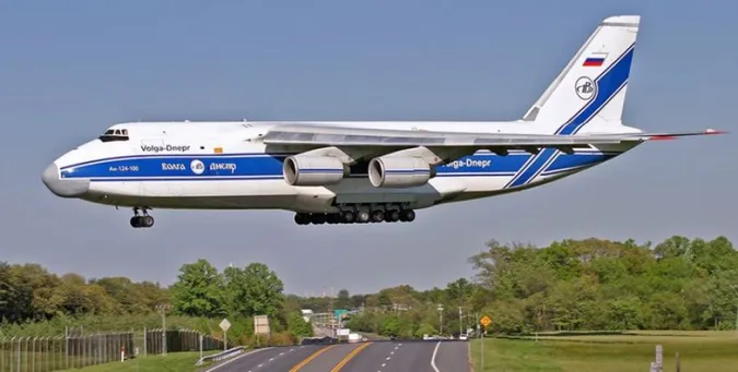 Служитиме Україні: в Канаді заарештували російський літак Ан-124 «Руслан»