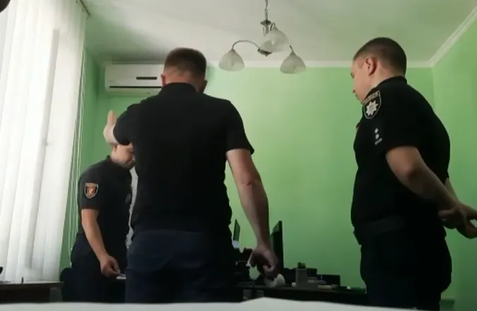 «Х*й вийдете на вулицю»: начальник ковельських патрульних «загнав» підлеглих (відео)