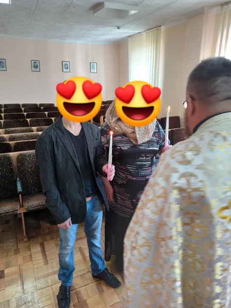 У Луцькому СІЗО повінчали молодят (фото)