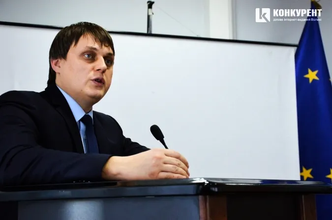 «Вони плазують на території країни, війська якої вбивають українців», – депутат про заборону виступів артистів-зрадників