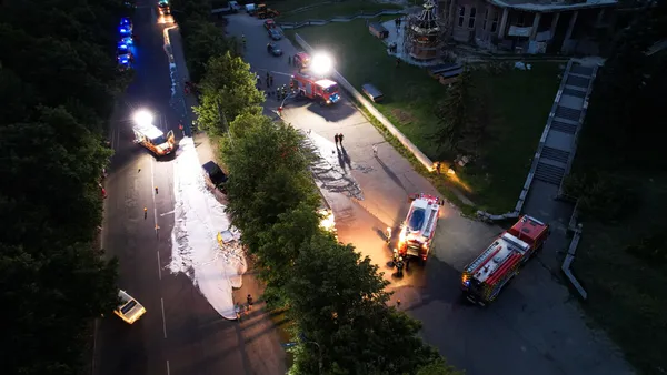 Поліція, пожежні і «швидка»: що коїлося ввечері на Глушець у Луцьку (фото)