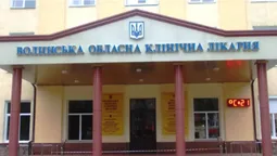 У Луцьку біля лікарень облаштують переходи та пандуси для людей з інвалідністю (фото)