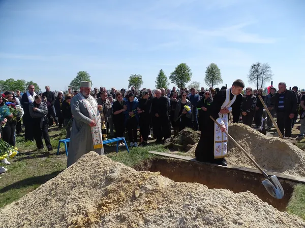 На Волині попрощалися із молодим захисником Дмитром Євсюком (фото)