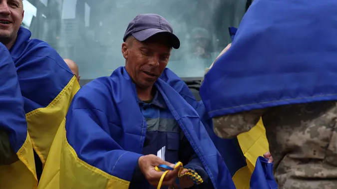 В Україну повернули ще 307 військовополонених (фото)