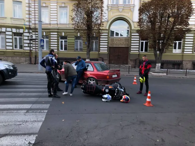 У Луцьку мотоцикліст потрапив у ДТП (фото)