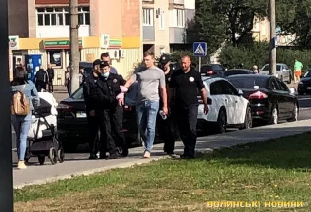 У Луцьку із зали суду намагався втекти підозрюваний
