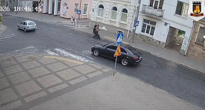У Луцьку водії двоколісного транспорту масово нехтують правилами (відео)
