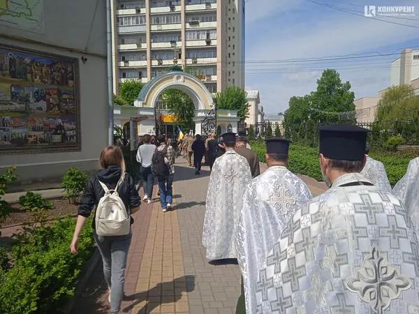 У Соборі Святої Трійці у Луцьку відспівали полеглого Героя Ігоря Дяченка (фото, відео)