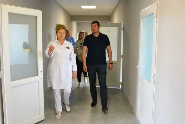 У Волинському центрі материнства та дитинства завершують оновлення двох відділень (фото)