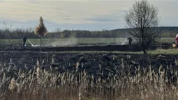 На Маневиччині через куріння загорілося торфовище – пожежу гасили 5 годин (фото)