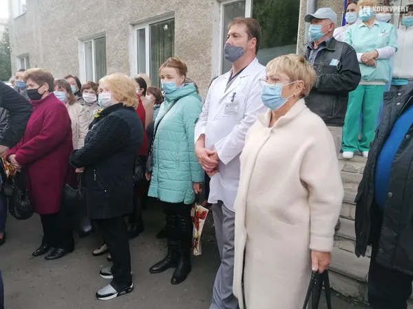 Луцький пологовий мітингує проти передачі корпусу  для COVID-19-пацієнтів