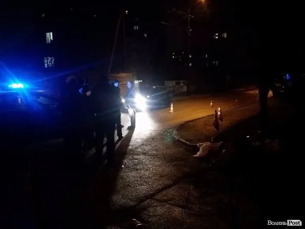 У Луцьку – смертельна аварія. Водій втік (фото, оновлено) 
