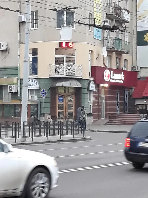 У Луцьку «заглючив» годинник в центрі міста (фото)