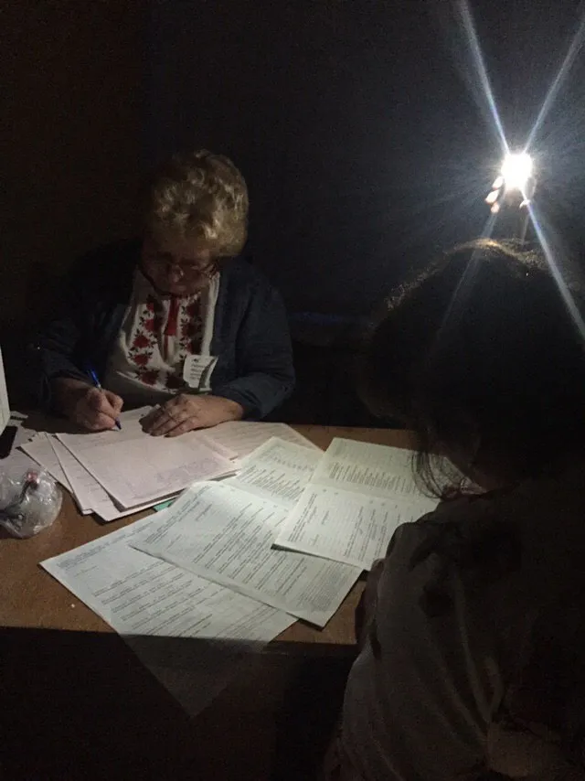 На Волині через негоду голоси в лікарні рахували під ліхтарик