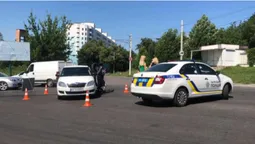 У Луцьку не розминулися мотоцикл і «шкода» – постраждав водій двоколісного (фото)