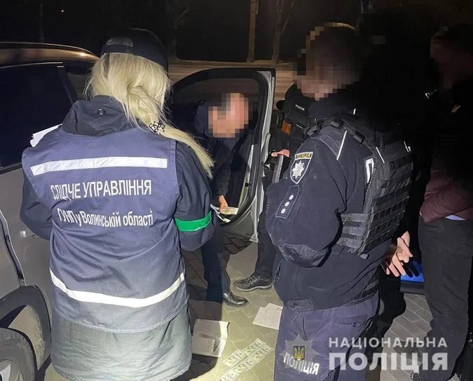 На Волині зловили шахраїв, які «відмазували» військовозобов'язаних від служби в ЗСУ (фото, відео)