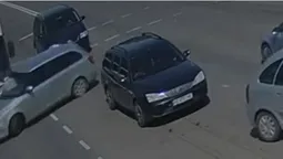 У Луцьку маршрутка знесла легковик, що розвертався поперек дороги (відео)