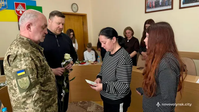 На Волині родинам загиблих Героїв вручили їхні посмертні нагороди (фото)