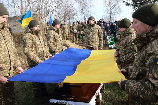 Навіки 28: у Луцькому районі попрощались з Героєм Миколою Зубом (фото)