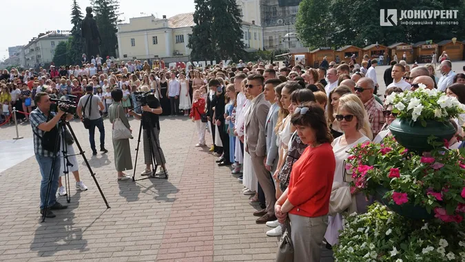 У Луцьку нагородили медалістів: як все було (дуже багато фото)