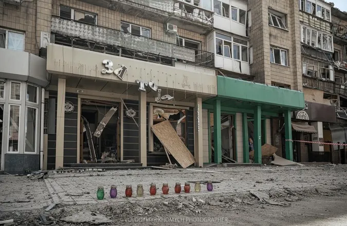 Луцький фотограф, який зараз служить, показав кадри трагедїі у Покровську (фото)
