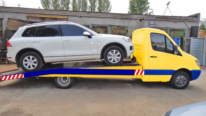 Розповіли, коли у Луцьку з’явиться евакуатор для «паркохамів»