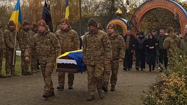 Від січня вважався зниклим: на Волині попрощалися з воїном Іваном Воронюком (фото)