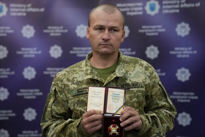 Волинським прикордонникам вручили державні нагороди (фото)