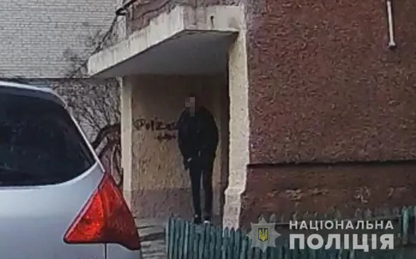 «Спалилися» у Луцьку: поліція вистежувала злодіїв, які промишляли на Волині (фото)