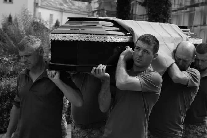 У Луцьку попрощалися із загиблим на Донеччині Миколою Сищиком (фото)