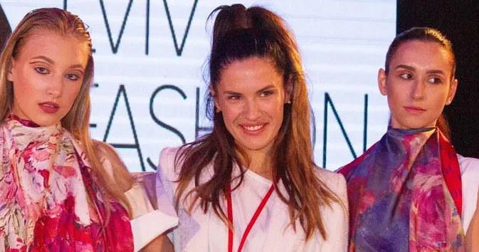 Луцька дизайнерка презентувала на Lviv Fashion Week свої сукні й хустки (фото)
