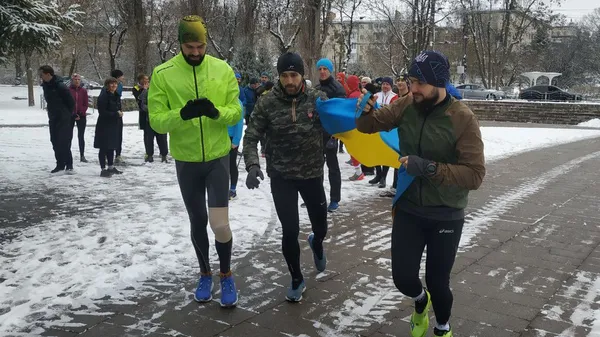 Пів сотні лучан бігли естафету в пам'ять про загиблого Героя Олександра Мартинюка (фото)