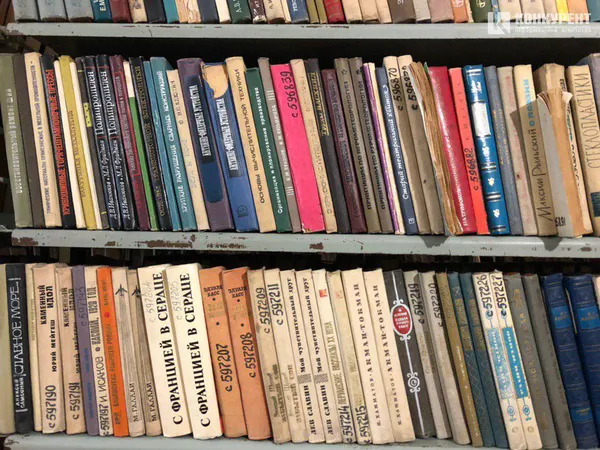 Книжки 17 століття, вражаюча фонотека, клуб бриджу: чим здивувала волинська бібліотека (ФОТО)
