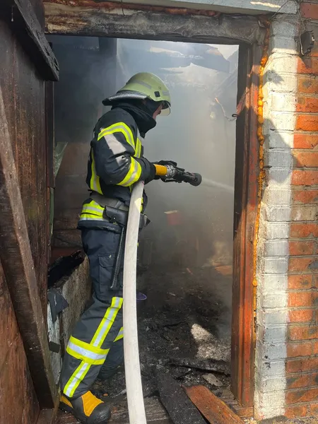 На Волині через коротке замикання згоріла будівля (фото)