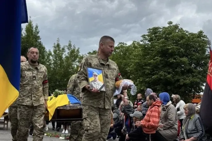 На Волині попрощалися із полеглим Героєм Віталієм Борилюком (фото)