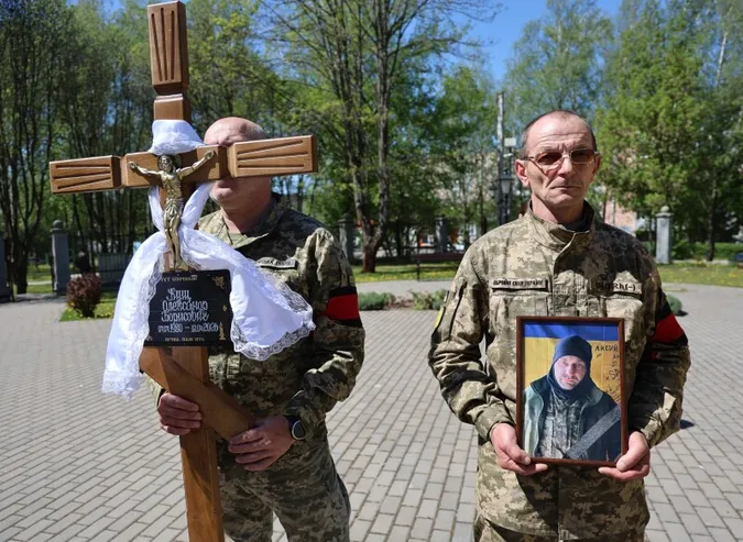 Загинув на Великдень: у Луцьку попрощались з Героєм Олександром Кущем