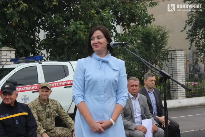 Як вітали з професійним святом луцьких рятувальників (фото)