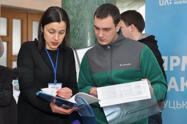 У Луцьку для скорочених телевізійників організували ярмарок вакансій (фото) 