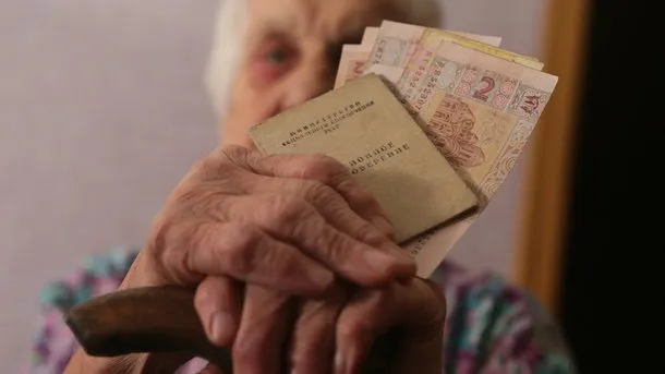 Які пенсії у волинських пенсіонерів