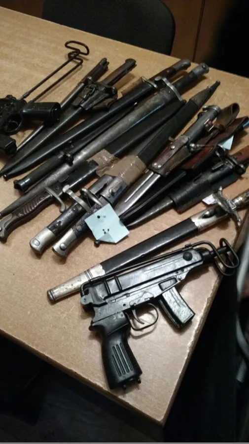 На Волині спіймали контрабандиста з цілим «букетом» озброєння