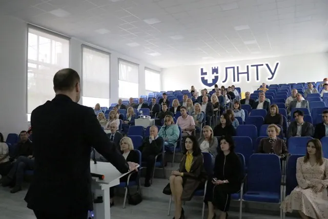 Міністр освіти і науки у Луцьку вручив відзнаки науковцям ЛНТУ (фото)