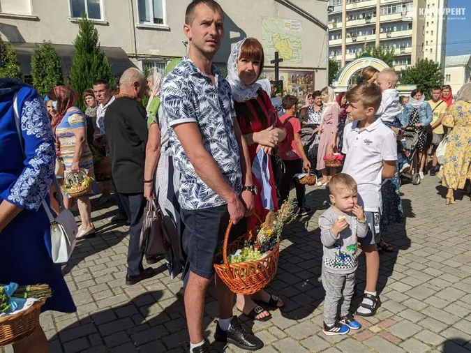 Як у Луцьку святкують Яблучний Спас (фото, відео)