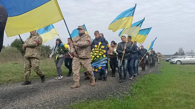У Луцькому районі попрощались з бойовим медиком Анатолієм Новаком (фото)