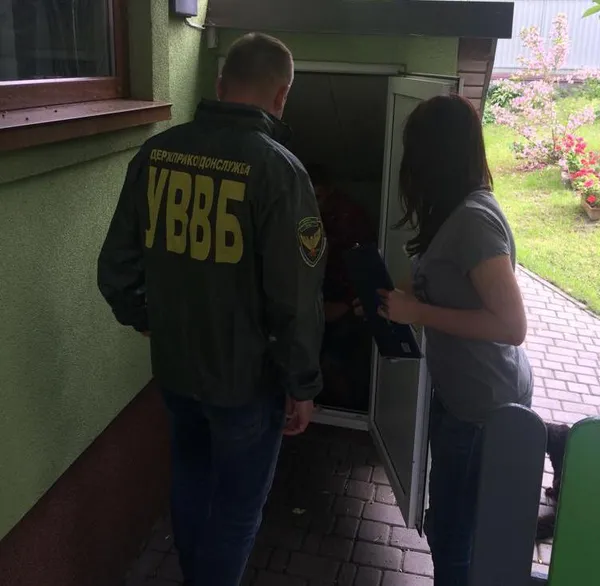 Волинянин за хабар хотів налагодити бізнес на кордоні (фото)