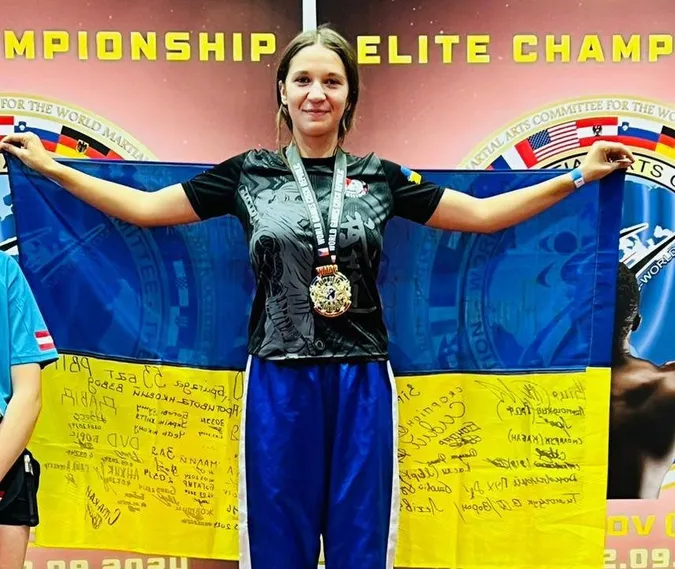 Присвятила перемогу воїнам: лучанка стала чемпіонкою світу з козацького двобою (відео)