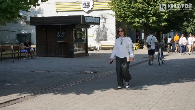 Вишиванки, сонце, діти: як Луцьк зустрів 33-ю річницю незалежності (фото)