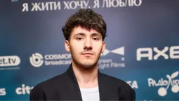 Сусіди стукали у стіни: співак з Волині розповів, як народжувався трек для фентезі «Мавка»