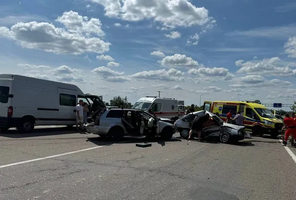 На Волині – жахлива аварія: є загибла та п'ятеро постраждалих (фото, відео)